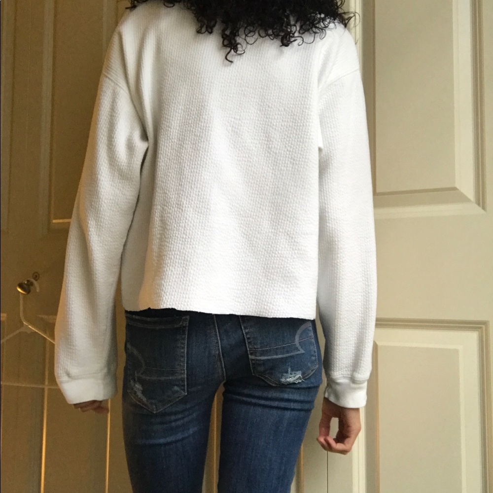 Cropped Sweatshirt - Picture 3 of 8